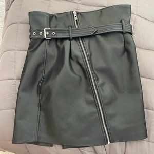 BLANK NYC Black Paperbag Zip up Skirt